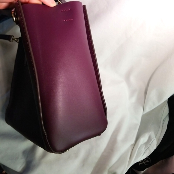Kate Spade Mini Nelle Putnam Drive Convertible Tote in Plum Leather - Picture 4 of 12